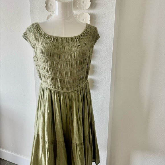Oak and Fort Sage Green Gauze Dress – Size L – Off Shoulder Vacation Style - Picture 4 of 6
